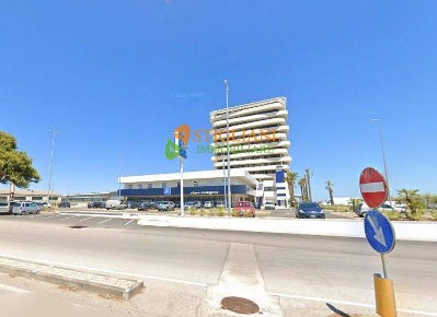 Foto Locale commerciale in Via Corsica, Termoli Centro di 450 m² in vendita