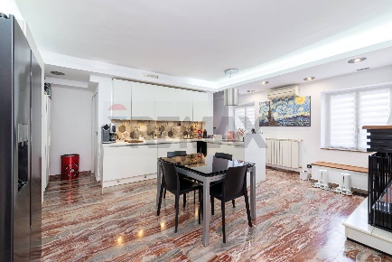 Foto Case semi ndipendenti in Via Cleofonte Campanini 13, Roma Infernetto