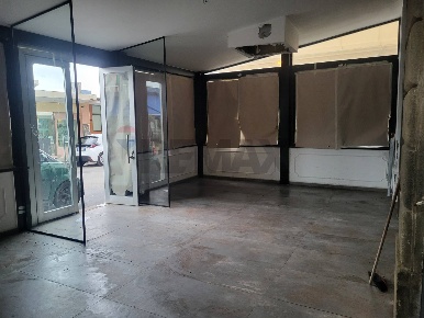 Foto Locale commerciale in Corso del Popolo 40, Anzio Centro Storico