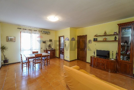 Foto Appartamento in Via Matteotti 3, Pontirolo Nuovo di 87 m² con 3 locali