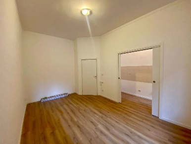 Foto Appartamento in via Tavazzano 2, Milano Certosa di 57 m² con 2 locali