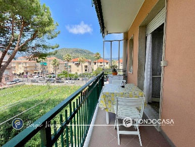 Foto Appartamento in Via dei Fiori, Borgio Verezzi di 60 m² con 3 locali