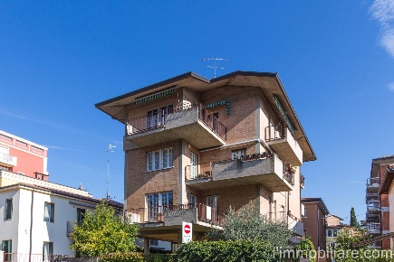 Foto Appartamento in Via Sabotino 10, Verona Pindemonte di 145 m²