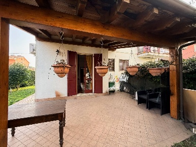 Foto Casa indipendente a Porto Mantovano Sant'antonio di 200 m² in vendita