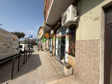 Foto Locale commerciale in Via Garibaldi, Campobasso di 110 m² con 6 locali