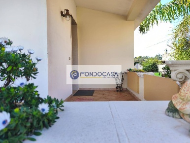 Foto Villa unifamiliare in Via Ugolino Vivaldi 12, Lecce Villaggi di 285 m²