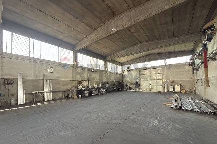 Foto Capannone industriale in Strada Borgosatollo 18, Borgosatollo