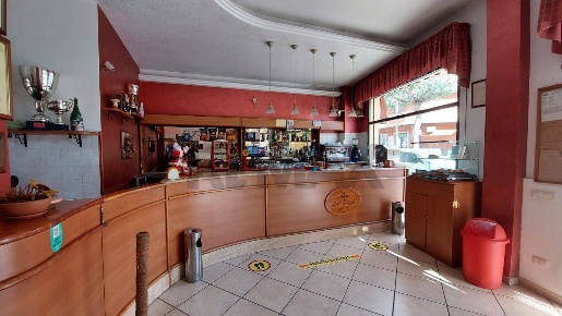 Foto Bar in Via Papa Giovanni 37, Pozzallo di 80 m² con 1 locali in affitto