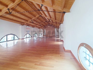Foto Negozio a Limena Centro di 113 m² in vendita