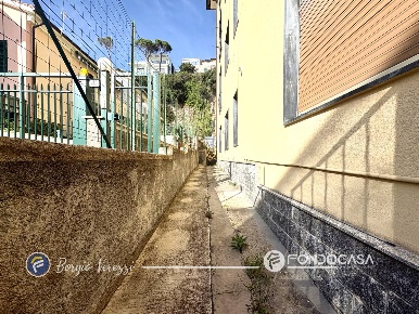 Foto Appartamento in via N. Sauro, Borgio Verezzi di 75 m² con 4 locali