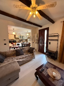 Foto Casa indipendente a Montegrotto Terme Centro di 180 m² con 5 locali