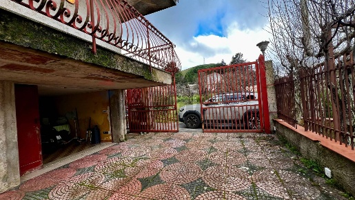 Foto Villa unifamiliare in via sp1 km 12, Monreale di 360 m² con 18 locali