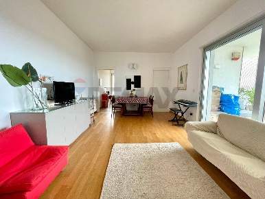 Foto Appartamento in Via Orfeo Mazzitelli 256, Bari Poggiofranco di 87 m²