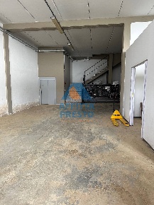 Foto Capannone industriale a Vinci di 500 m² in affitto