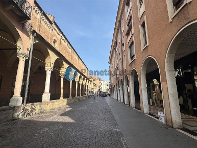 Foto Appartamento in galleria Tito Livio, Padova Piazze - Duomo di 96 m²