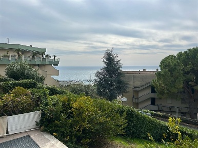 Foto Appartamento in VIA WOLFGANG GOETHE, Sanremo San Martino - Villetta