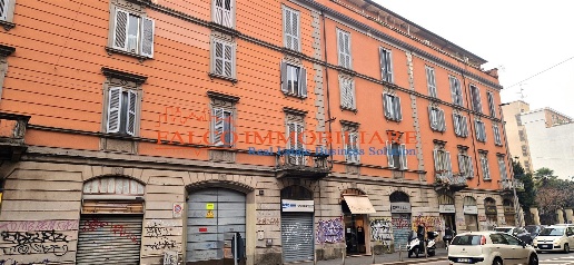 Foto Appartamento in Via Imbonati, Milano Dergano di 100 m² con 4 locali