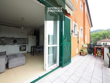 Foto Appartamento a Riccò del Golfo di Spezia di 68 m² con 4 locali