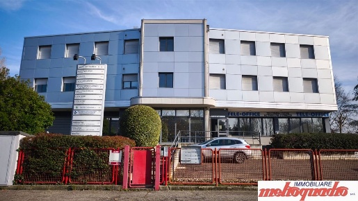 Foto Ufficio in via del Battirame, Bologna San Vitale - Roveri di 138 m²