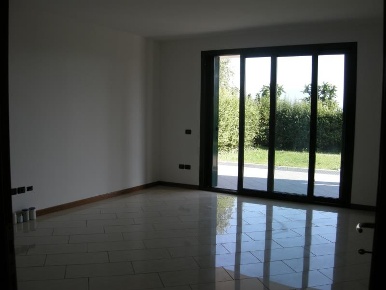 Foto Appartamento a Desenzano del Garda Desenzano Centro di 92 m²