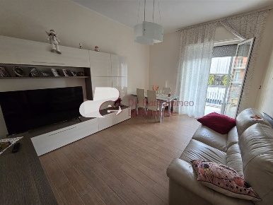 Foto Appartamento in Corso Alcide De Gasperi, Bari Poggiofranco di 90 m²