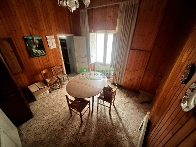 Foto Casa indipendente in Via Cadorna, Comiso Centro di 160 m² con 8 locali