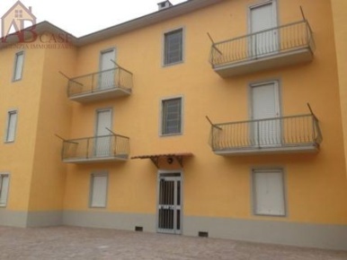 Foto Appartamento in via mazzini, Gambolò Centro di 74 m² con 2 locali