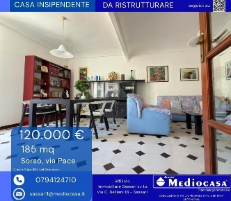 Foto Casa indipendente in via pace, Sorso di 185 m² con 6 locali in vendita