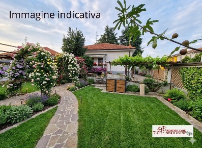 Foto Appartamento in Via Cardinal Ferrari, Bareggio di 88 m² con 3 locali