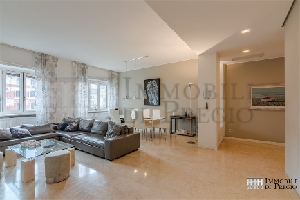 Foto Appartamento a Milano Ticinese di 190 m² con 4 locali in vendita