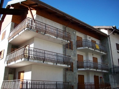 Foto Appartamento in via  Melezet, Bardonecchia Centro di 100 m² in vendita