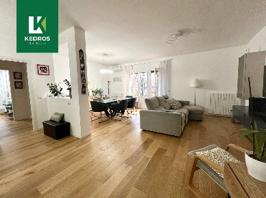 Foto Appartamento in Via Frattini 2, Varese Casbeno di 125 m² con 3 locali