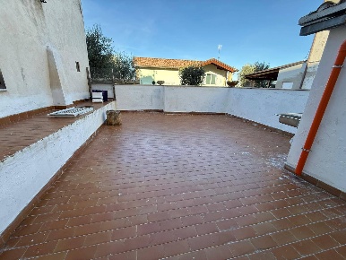 Foto Appartamento in via roma, Altidona Centro di 85 m² con 3 locali