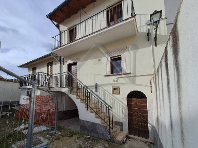 Foto Casa indipendente in Via Flaminio, San Demetrio ne' Vestini Centro
