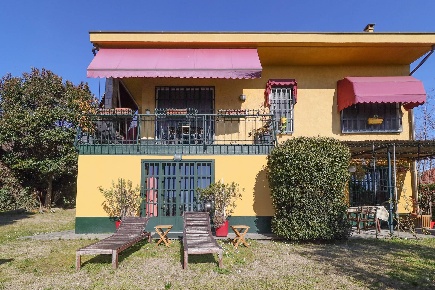Foto Villa unifamiliare in Strada Castelvecchio 21, Moncalieri di 247 m²