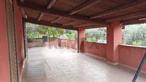 Foto Villa unifamiliare a Chiaramonte Gulfi Donnagona di 70 m² con 3 locali