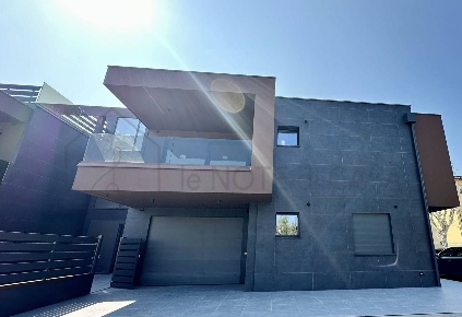 Foto Appartamento in Via Caduti per la libertà, Cervia Centro di 103 m²