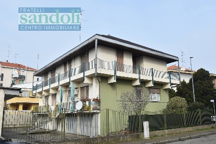 Foto Casa indipendente in Via Marco Polo, Vercelli Semicentro di 410 m²