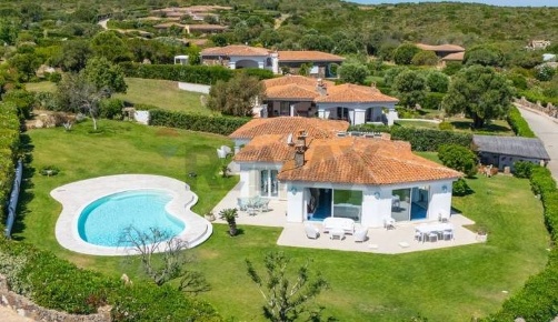 Foto Villa unifamiliare in porto ulisse, Palau Centro Storico di 311 m²