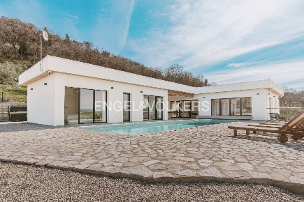 Foto Villa unifamiliare in Contrada Fonte Signora, Petacciato di 341 m²