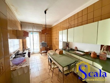 Foto Appartamento in VIA SALVEMINI, Santa Maria Capua Vetere di 125 m²