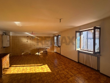 Foto Appartamento in Piazza Monte Grappa 45, Villa d'Ogna di 80 m²