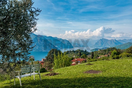 Foto Appartamento in Via Silvio Bonomelli 68, Iseo di 55 m² con 2 locali