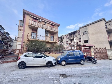 Foto Appartamento in Via Alfonso Amorelli, Palermo Cruillas di 110 m²