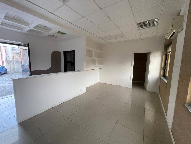 Foto Ufficio in Via Correnti 1, Varese Giubiano - San Carlo di 80 m²