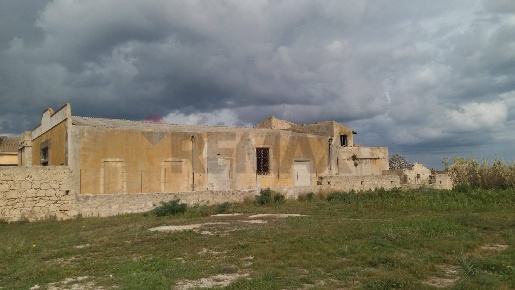 Foto Capannone industriale in Contrada lettiera, Pachino di 655 m²