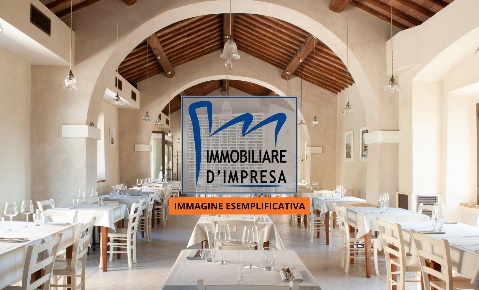 Foto Locale commerciale in Via XXIV Maggio, Parma San Lazzaro di 250 m²