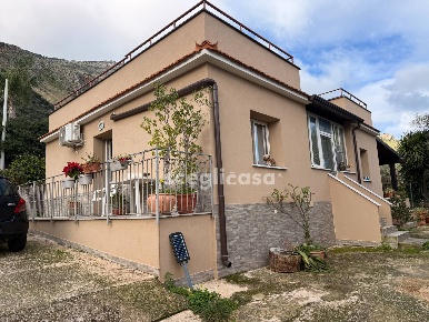 Foto Villa unifamiliare in Via Svizzera, Carini Torre Muzza di 90 m²