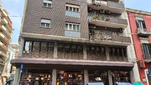 Foto Ufficio in Via Argiro 56, Bari Murat di 122 m² con 2 locali in affitto