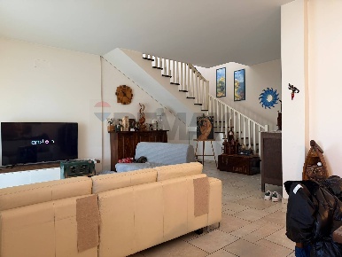 Foto Casa indipendente in Via Guglielmo Marconi, Manoppello di 320 m²